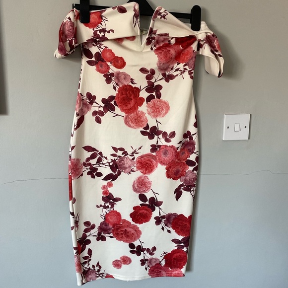 Parisian Collection size 10 White Off The Shoulder Bardot Floral Pencil Bodycon - Picture 7 of 15